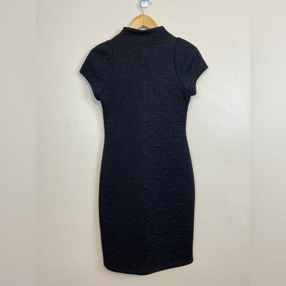 Joseph Ribkoff Black Textured Bodycon Dress Elegant V-Neck Cocktail Party Dress - Picture 4 of 4